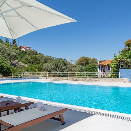 Alexa'S & Elli'S Studios Swimming Pool Nikiana Exterior photo